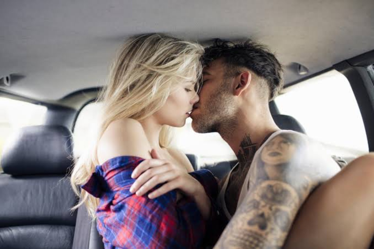 Private 1v1 sex chat conversation on MeetChats